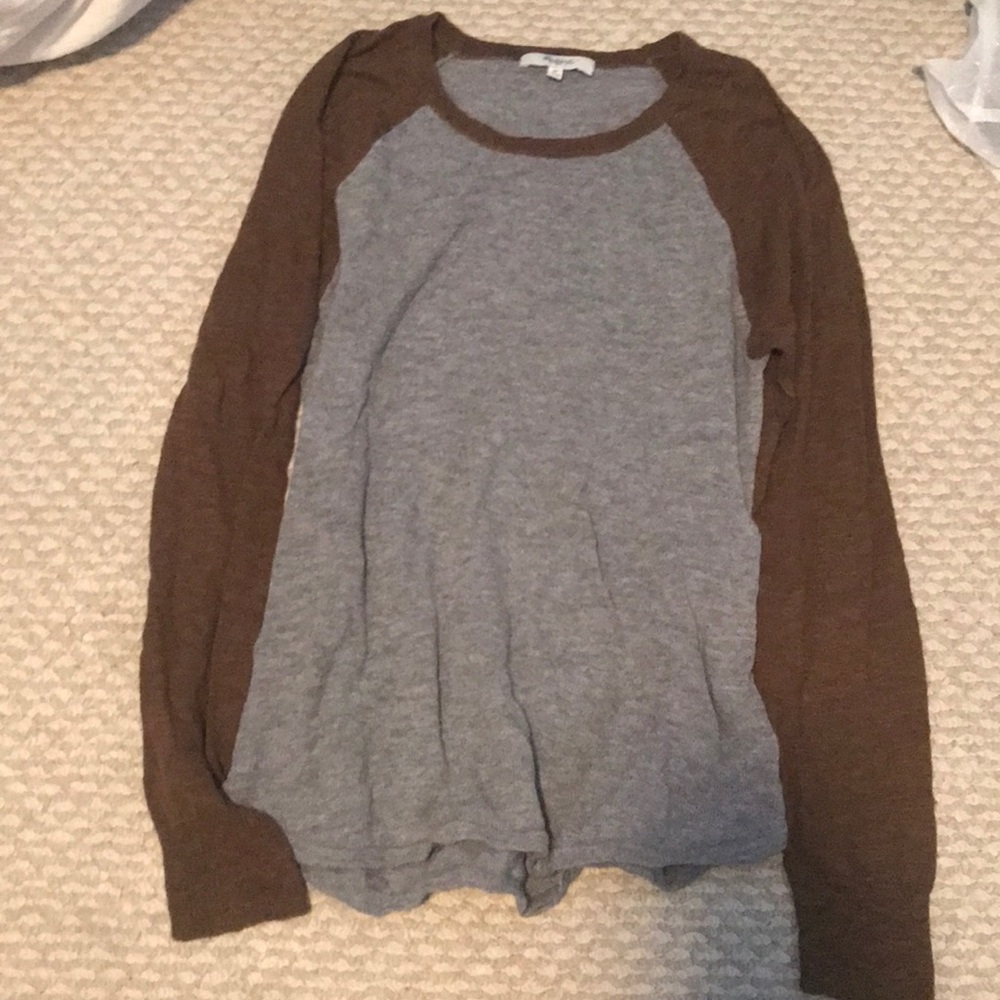 Women’s baseball long sleeve sweater